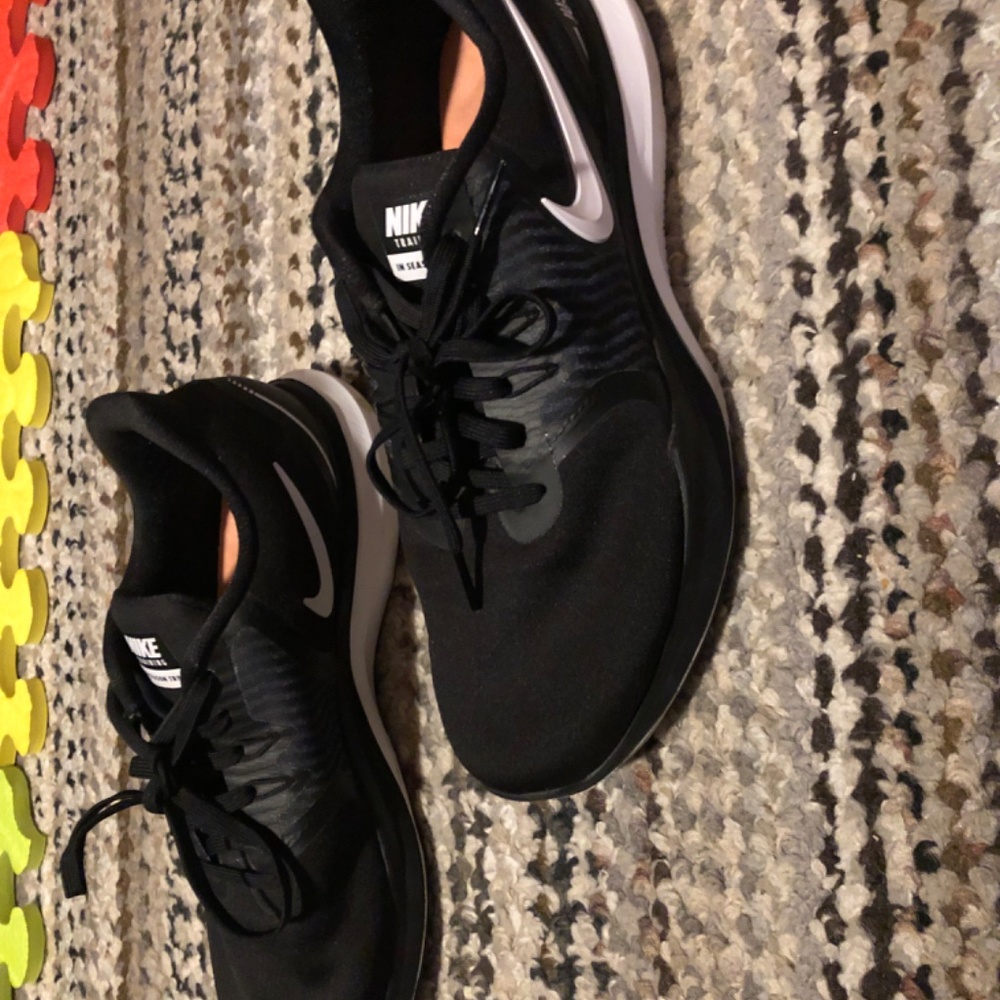Shoes - Picture 2 of 3